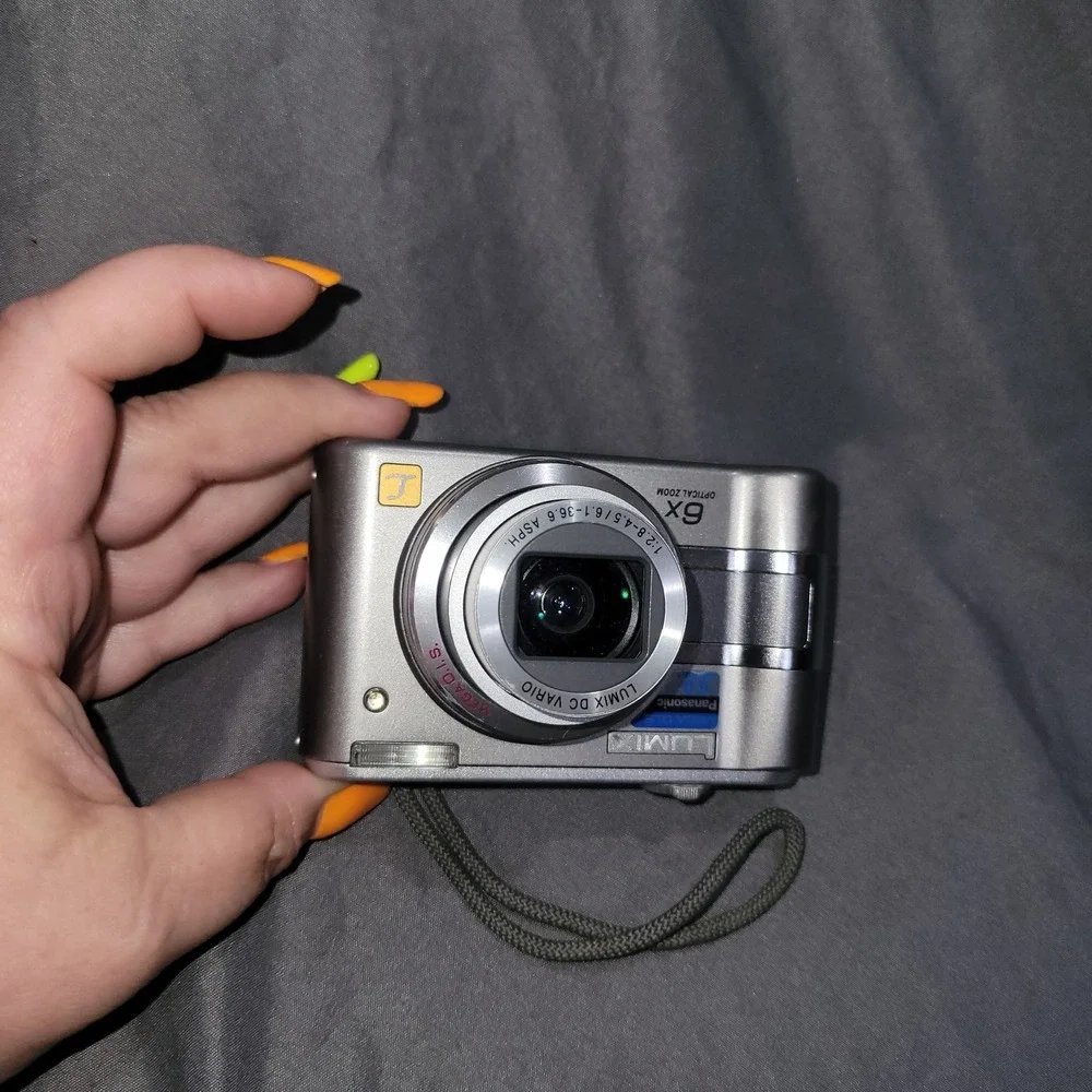Panasonic DMC-LZ5 Lumix Mega O.I.S 6.0 Mega Pixel Digital Camera Tested Works